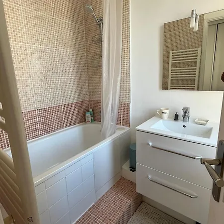 Apartment Charming 9th Arrondissement